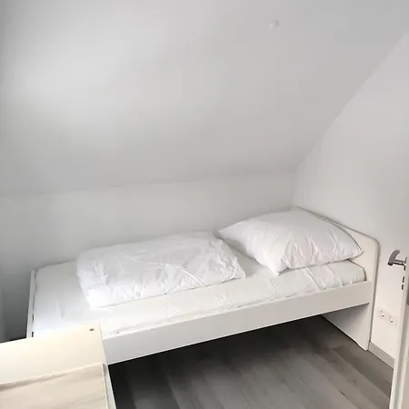 Nyaraló Laura 70qm Bis 5 Gaeste Mit Fass-sauna, Whirlpool April Bis Oktober, 75qm Terrasse Und Eingezaeunten Garten Haustiere Willkommen *