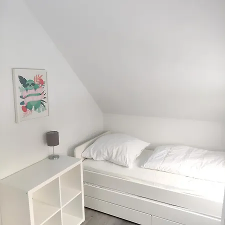 Laura 70qm Bis 5 Gaeste Mit Fass-sauna, Whirlpool April Bis Oktober, 75qm Terrasse Und Eingezaeunten Garten Haustiere Willkommen *