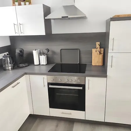 Nyaraló Laura 70qm Bis 5 Gaeste Mit Fass-sauna, Whirlpool April Bis Oktober, 75qm Terrasse Und Eingezaeunten Garten Haustiere Willkommen *