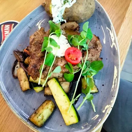 Laura 70qm Bis 5 Gaeste Mit Fass-sauna, Whirlpool April Bis Oktober, 75qm Terrasse Und Eingezaeunten Garten Haustiere Willkommen Prázdninový dům