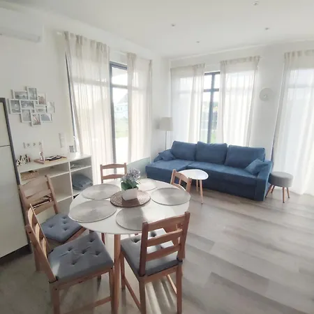 Laura 70qm Bis 5 Gaeste Mit Fass-sauna, Whirlpool April Bis Oktober, 75qm Terrasse Und Eingezaeunten Garten Haustiere Willkommen